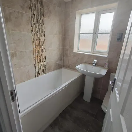 Brecon Gardens 4 Bedroom Group South Bank